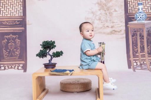 迁西宝宝几个月可以笑出声